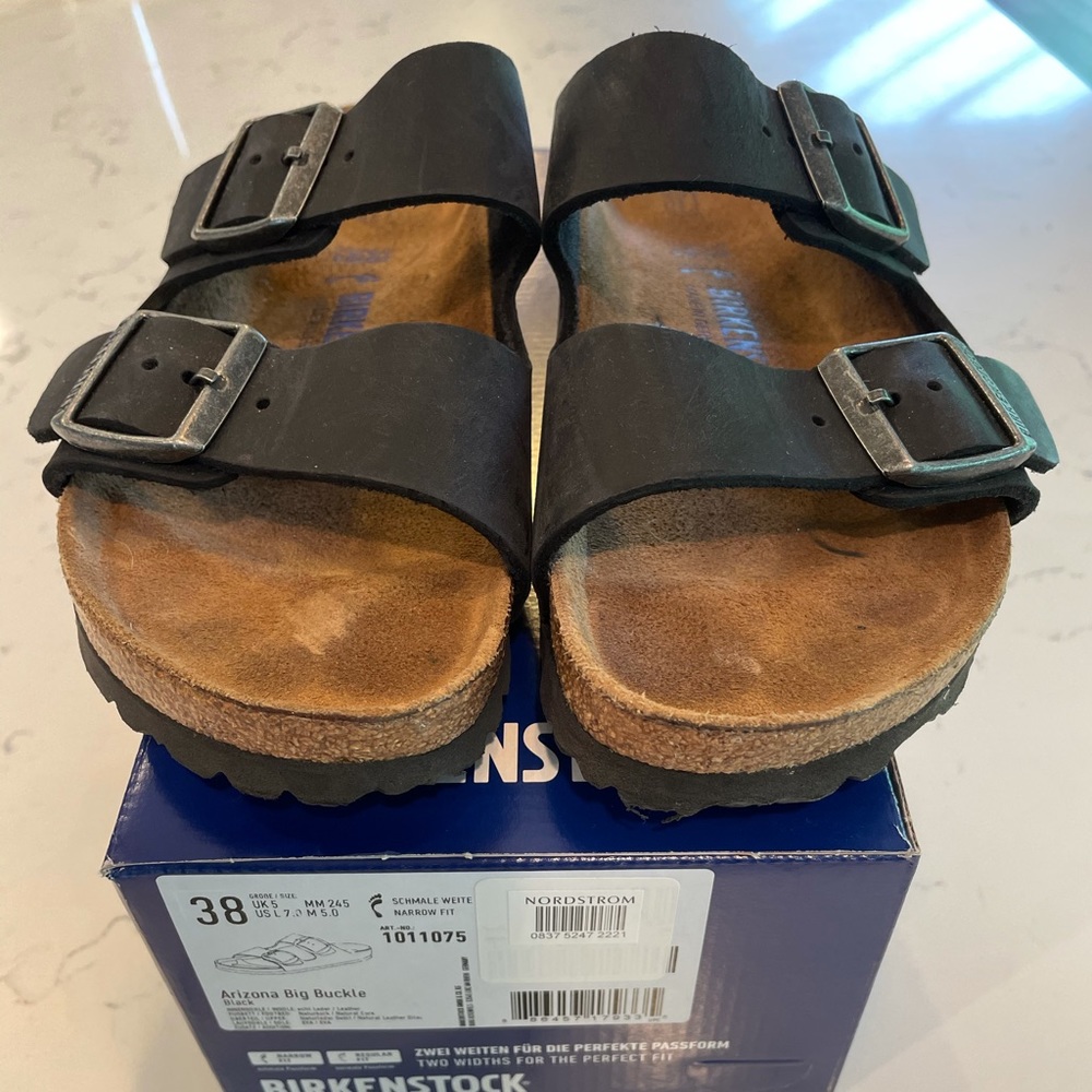 Birkenstock Arizona (new in box!)